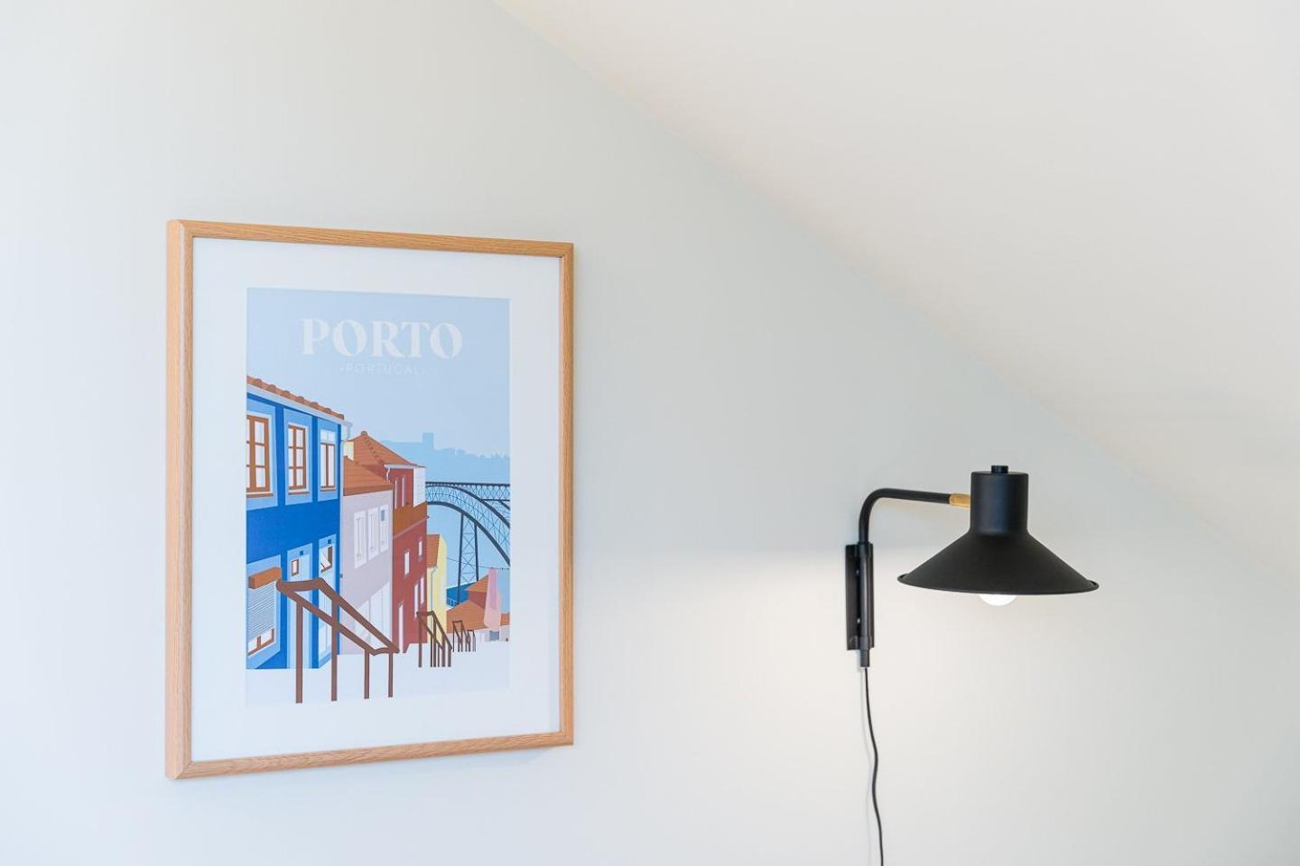 Guestready - Spacious And Modern Apt W/ Skylight ポルト エクステリア 写真