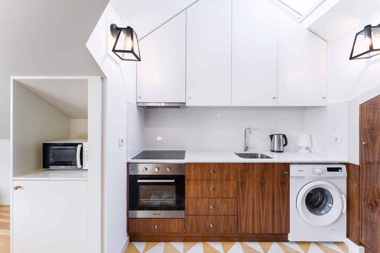 Guestready - Spacious And Modern Apt W/ Skylight ポルト エクステリア 写真