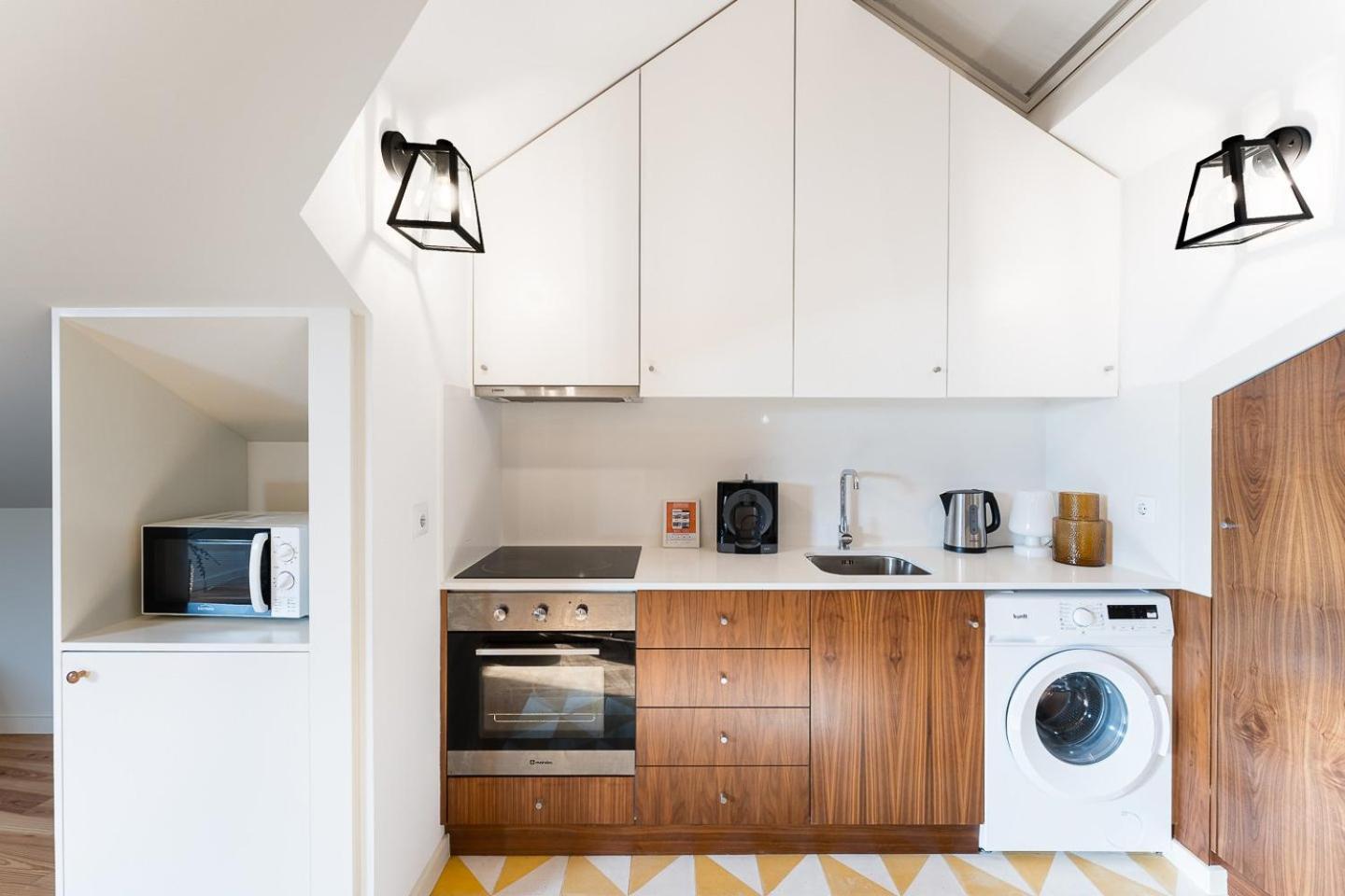 Guestready - Spacious And Modern Apt W/ Skylight ポルト エクステリア 写真